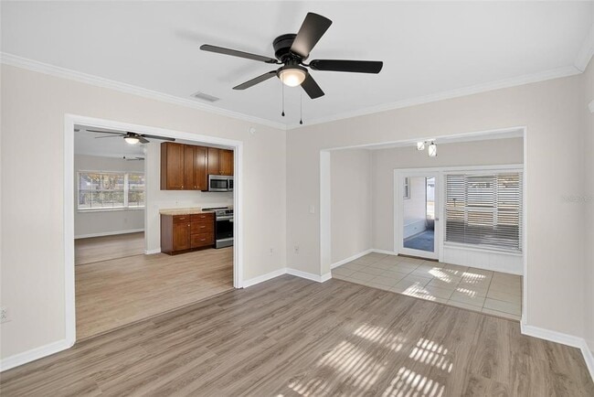 Building Photo - 311 NE 5th St