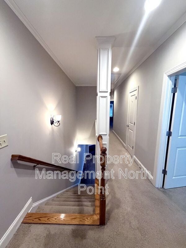 Building Photo - 3026 Eltham Pl