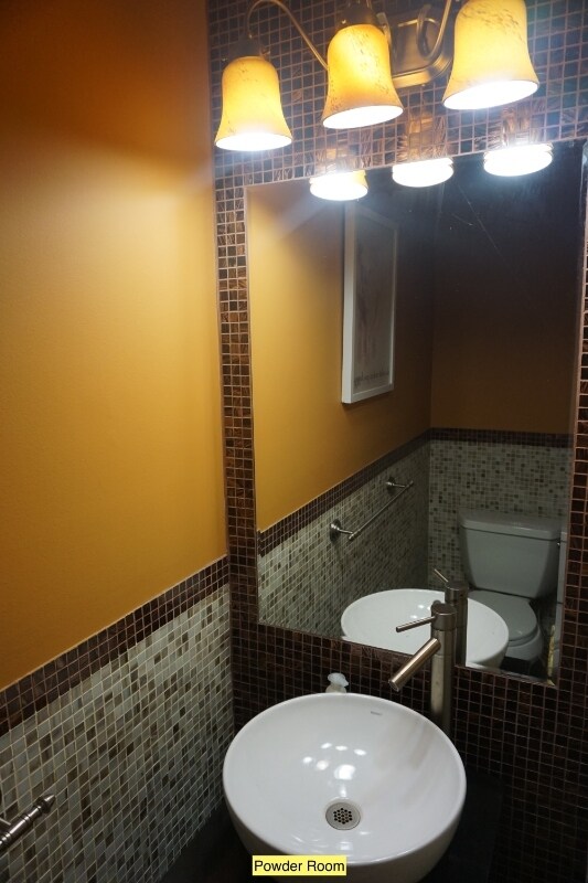 Building Photo - 10 Carlyle Ct