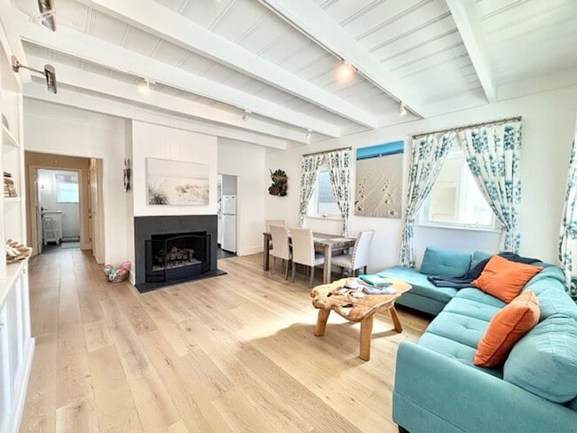 Building Photo - 3628 Ocean- MFR