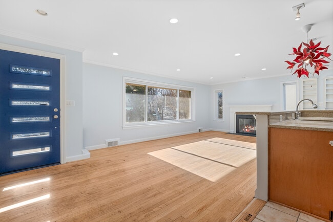 Building Photo - 1407 Leegate Rd NW