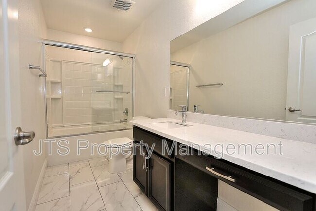 Building Photo - 4268 Emerald Gate Ln