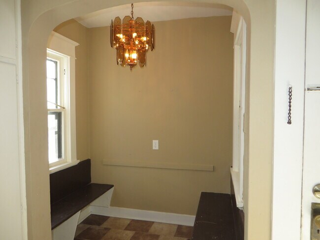 Building Photo - 1114 Rockhill St