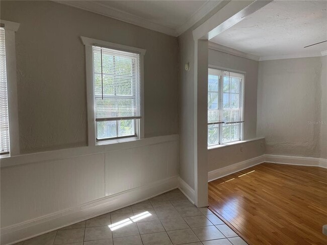 Building Photo - 2305 W Texas Ave