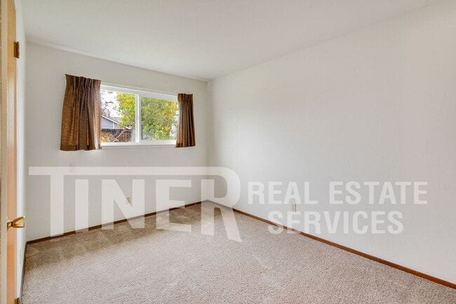 Building Photo - 5516 Palmdale Way