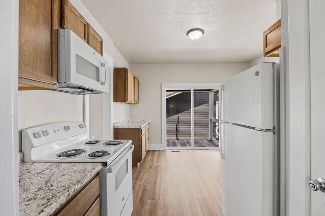 Building Photo - 3 Bedroom 1 Bathroom House