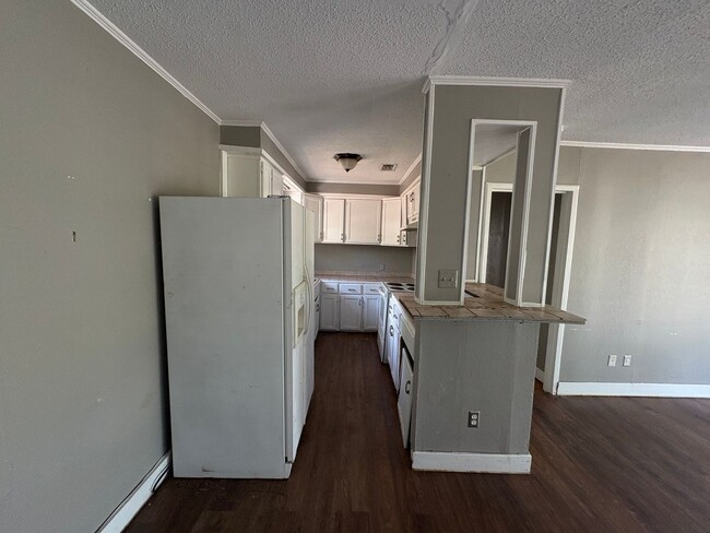 Building Photo - 3 Bedroom 1 Bath House for Rent