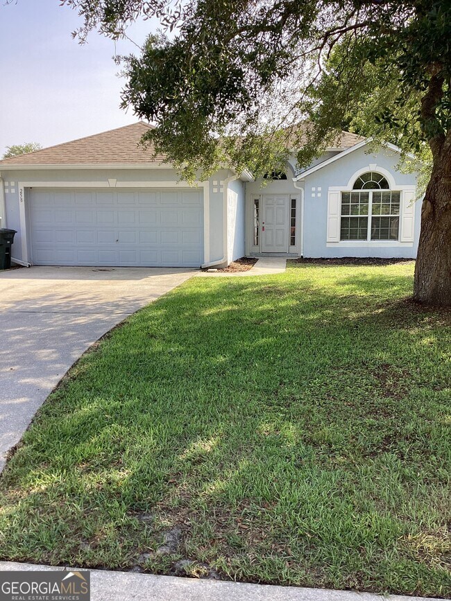Building Photo - 258 Pine Bluff Dr