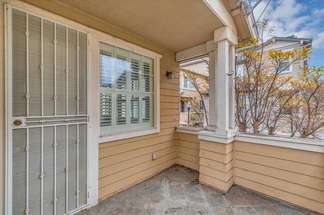 Building Photo - 5175 Trinity Park Dr