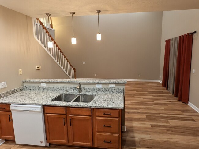 Building Photo - 347 Sheraton Dr NW