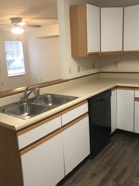 Building Photo - 3124 Brunswick Ct S