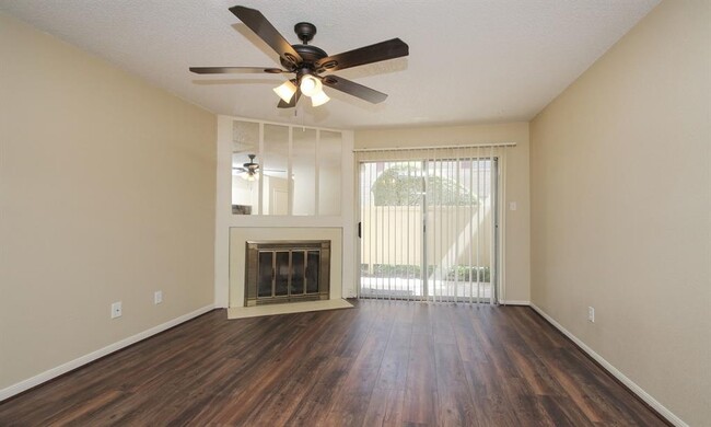 Building Photo - 2120 El Paseo St
