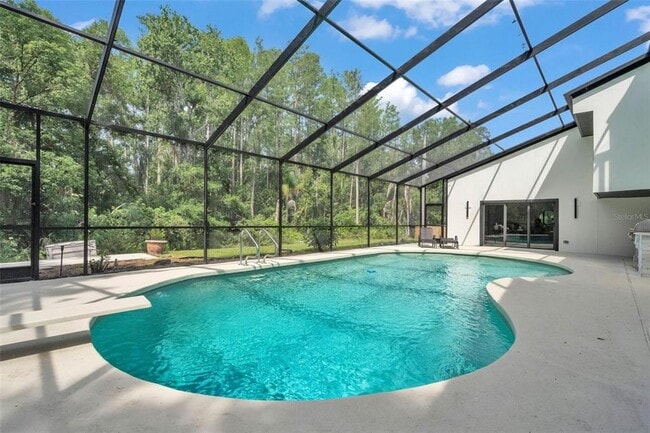 Building Photo - 4520 Pine Hollow Dr