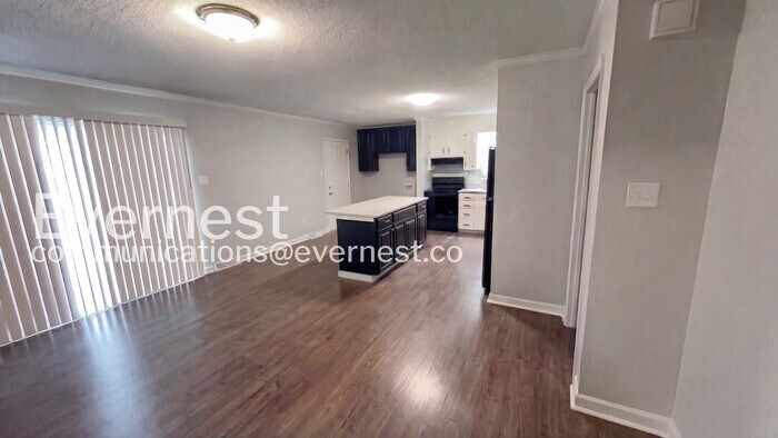 Building Photo - 4821 Delivau Dr