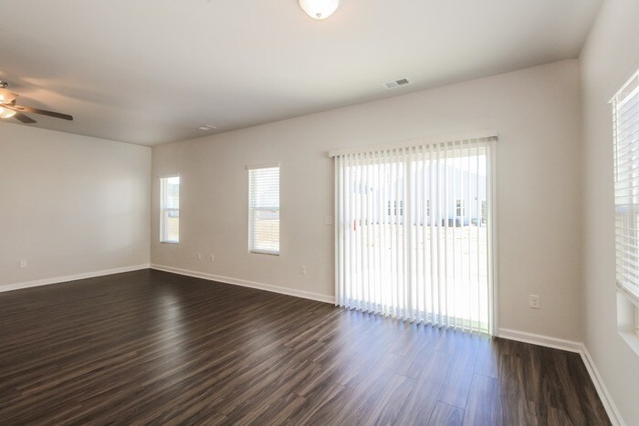 Building Photo - 367 Augustine Dr