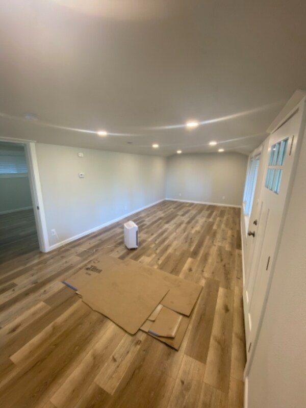 Building Photo - 21255 Willamette Dr