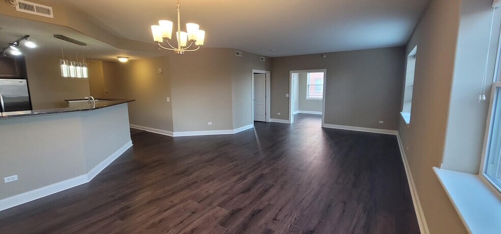 Building Photo - 1 Itasca Pl