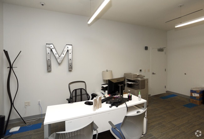 Leasing Office - Millikan