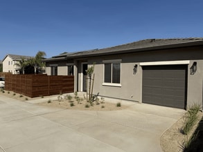 Building Photo - 6016 E Sussex Way