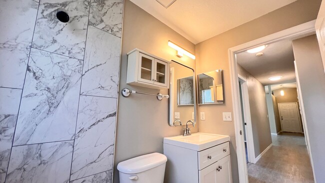 Building Photo - BEAUTIFUL 3 Bedroom 2 Bathroom home in Apopka