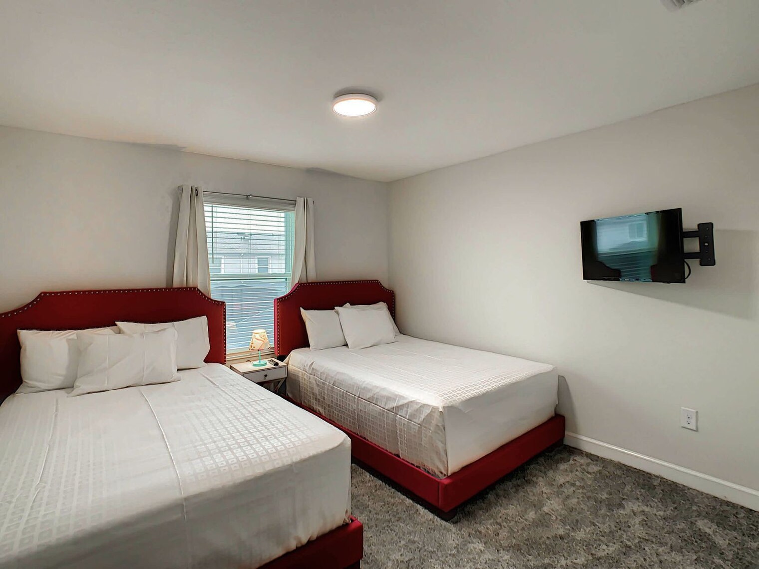 Building Photo - 2865 Simile St