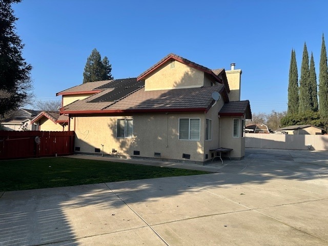 Building Photo - Modesto 5 Bedroom 3 Bathroom with a Pool