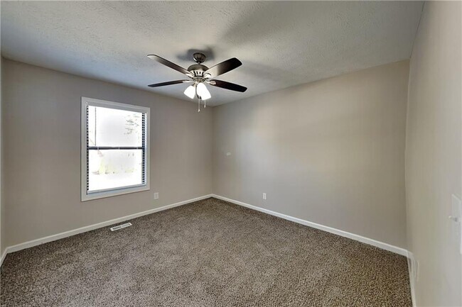 Building Photo - 2078 Arrowhead Trail