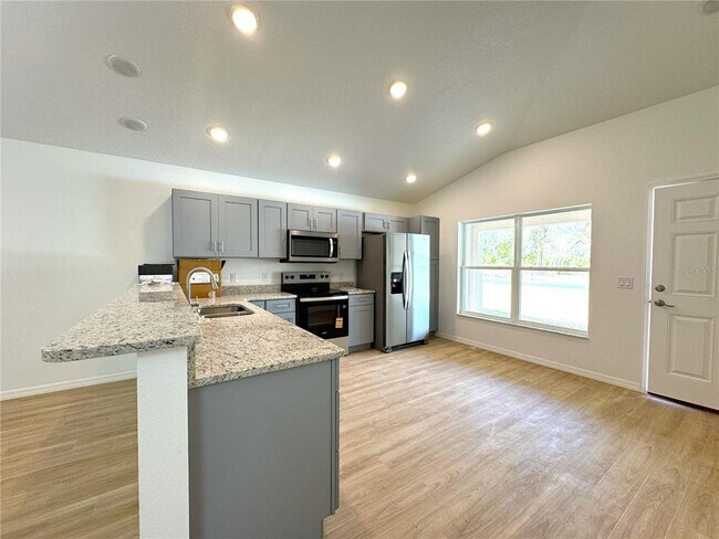 Building Photo - 8790 E Albertson Ct