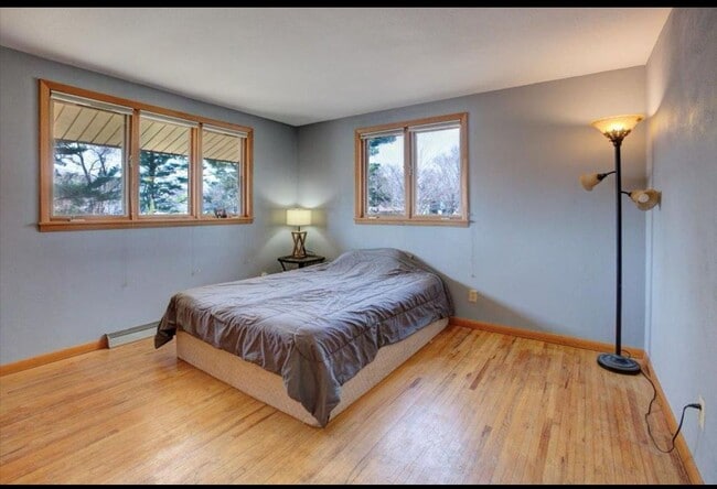 Primary Photo - 607 Cross Ave S