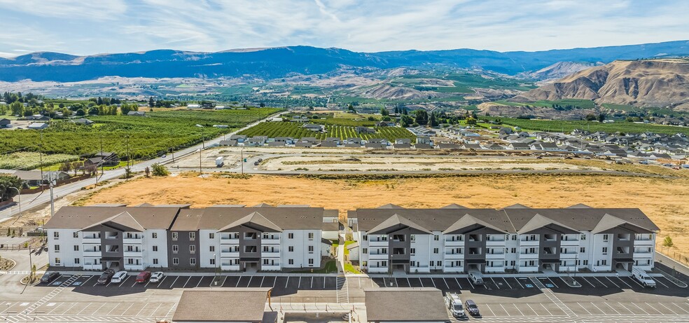 Building Photo - Gateway Apartments
