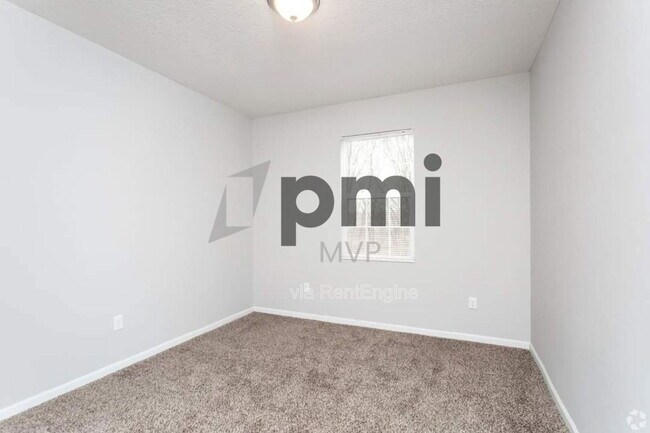 Building Photo - 892 Taylor Station Rd