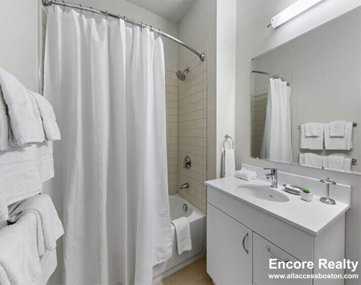 Building Photo - 161 S Huntington Ave