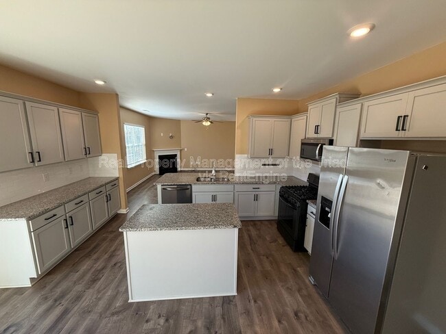 Building Photo - 610 Spaulding St