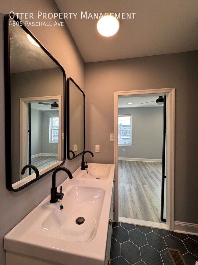 Building Photo - 4805 Paschall Ave