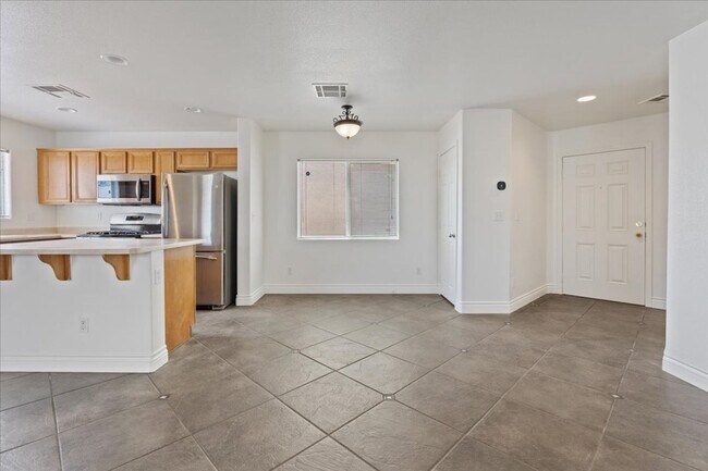 Building Photo - Status: Accepting Applications