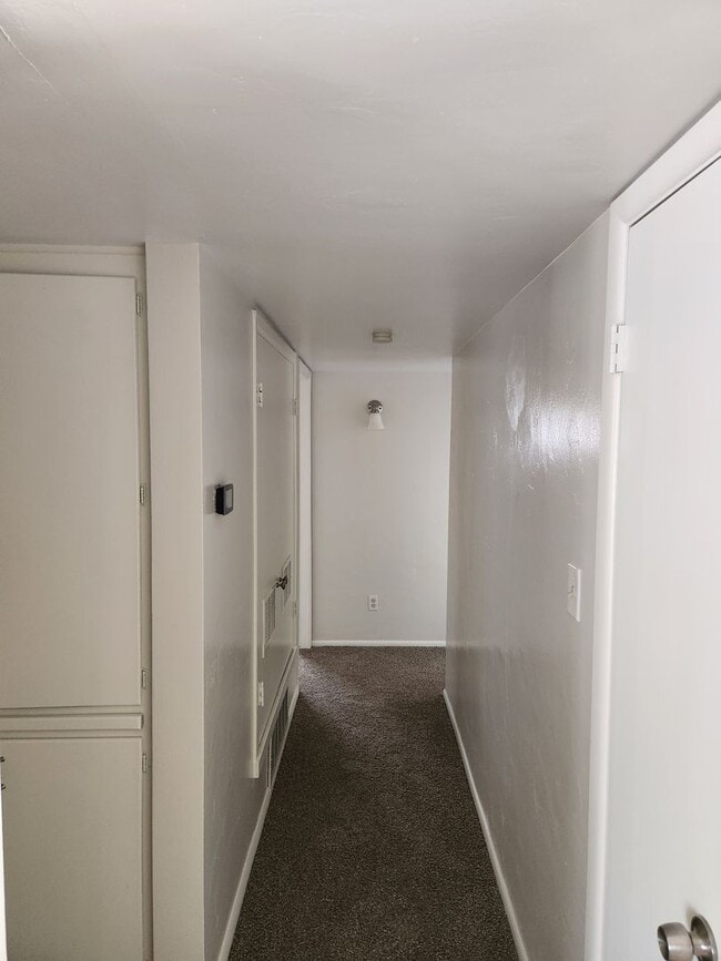 Building Photo - 3bedroom 2 bath home in North Phoenix