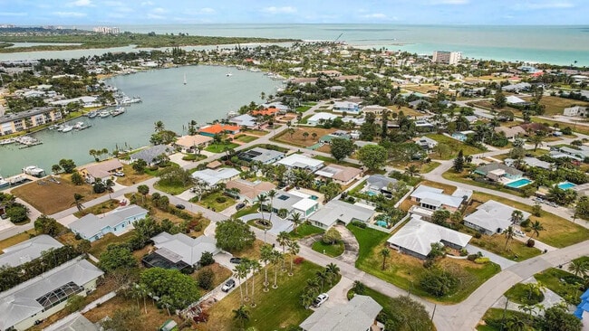 Building Photo - 608 Malabar Ave