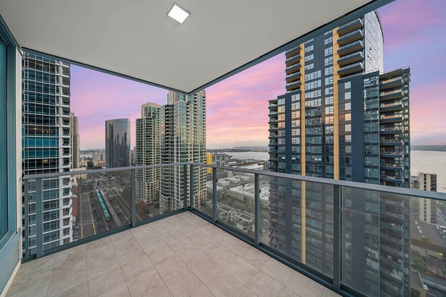 Building Photo - 1388 Kettner Blvd