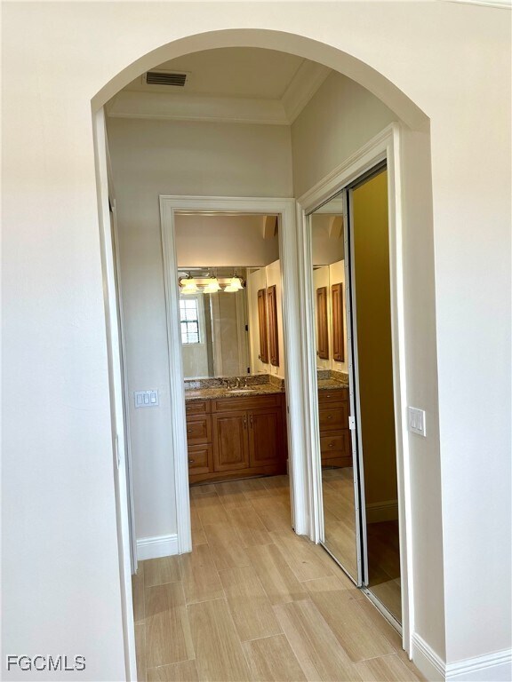 Building Photo - 1625 SE 46th St