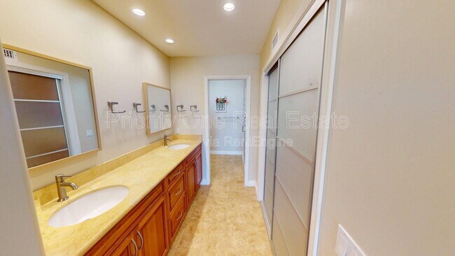 Building Photo - 17624 Camino Ancho