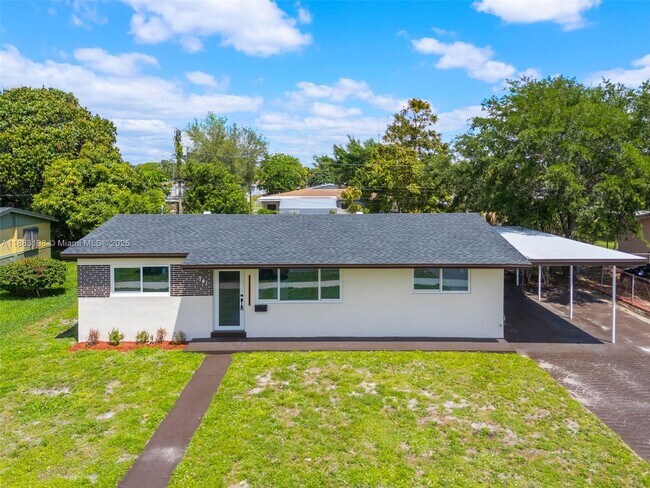 Primary Photo - 741 NW 175th Dr