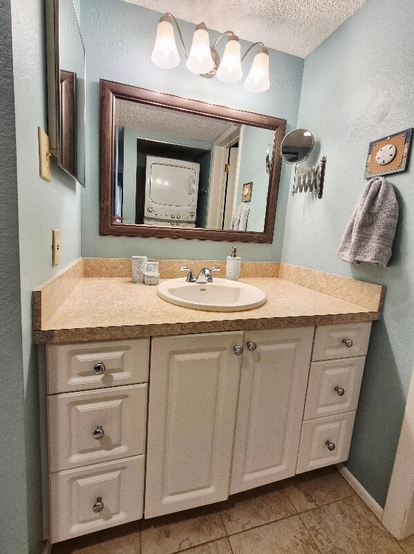 Building Photo - 19505 Quesada Ave