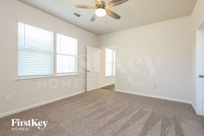 Building Photo - 16 Wild Lily Dr