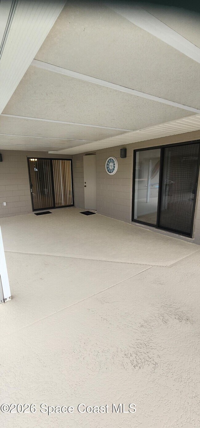 Building Photo - 1795 Bayberry Dr