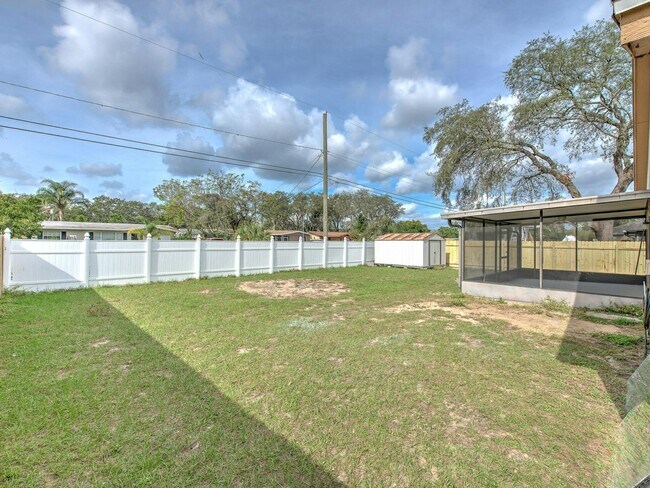 Building Photo - 1202 Windhorst Ridge Dr