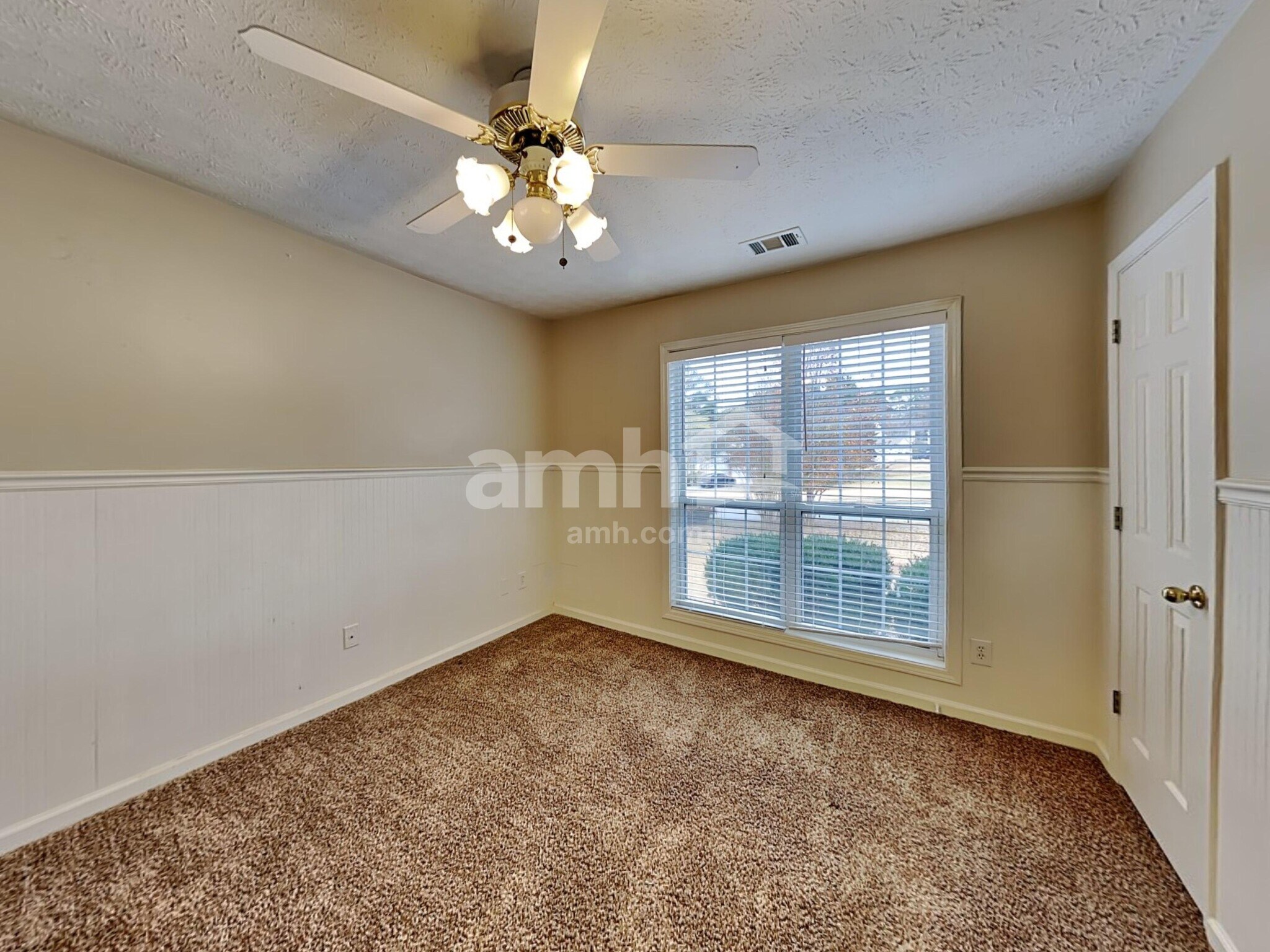 Building Photo - 3417 Summit Glen Dr