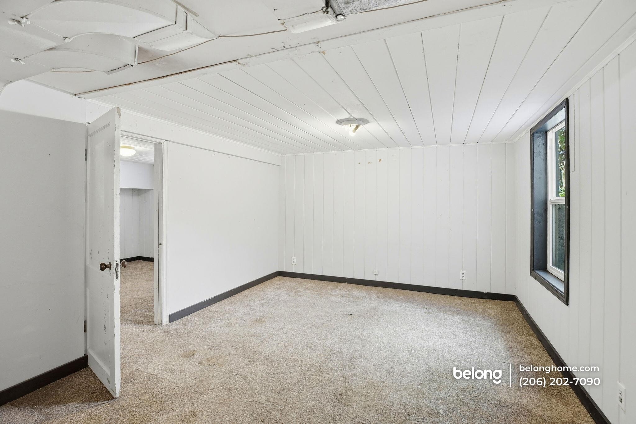 Building Photo - 4302 Woodlawn Ave N