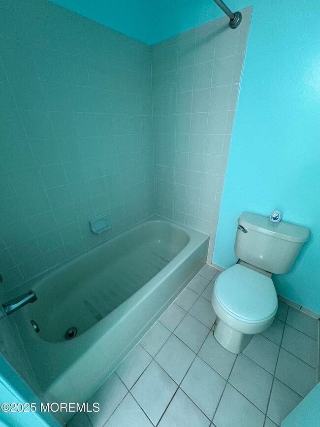 Building Photo - 910 Judy Ct