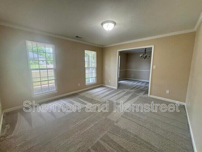 Building Photo - 636 Bridgton Dr