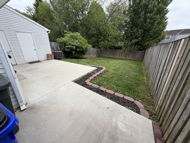 Building Photo - 5805 Farmgate Ct